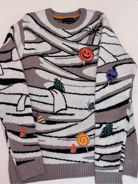 Blizzard Bay Gray & White Halloween Patch Crewneck Sweater